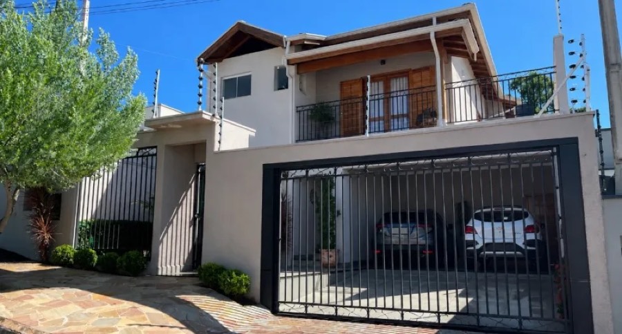 Sobrado de 3 quartos no Jardim Bela Vista